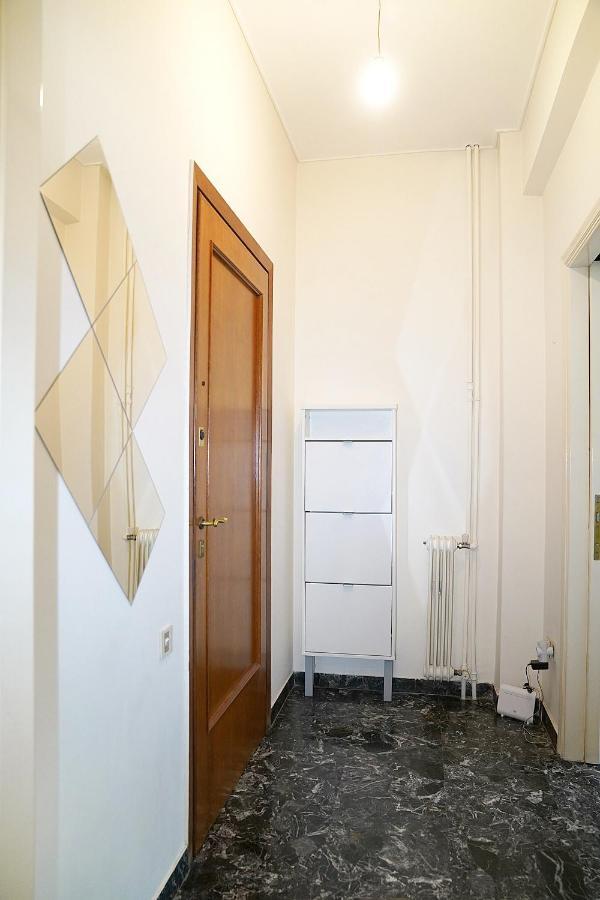 70M2 Apartment 4 Mins From Athens Central Station! ภายนอก รูปภาพ