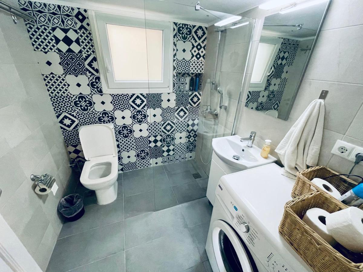 70M2 Apartment 4 Mins From Athens Central Station! ภายนอก รูปภาพ